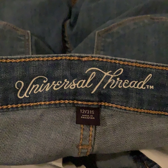 JeAns - Picture 5 of 6